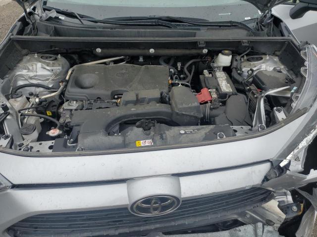 2T3H1RFVXNW186253 Toyota RAV4 LE 12