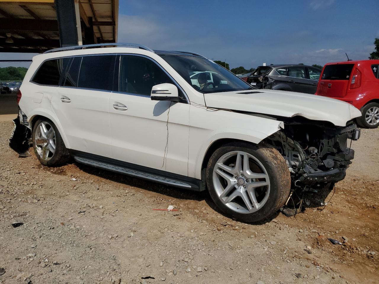 4JGDF7DE5FA489833 2015 Mercedes-Benz Gl 550 4Matic