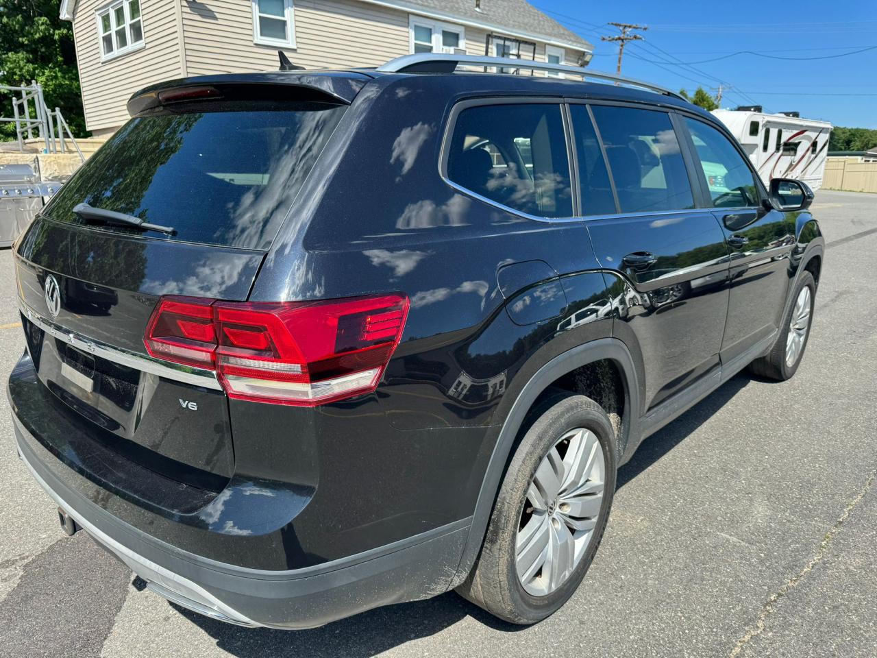 2019 Volkswagen Atlas Se vin: 1V2WR2CAXKC536924