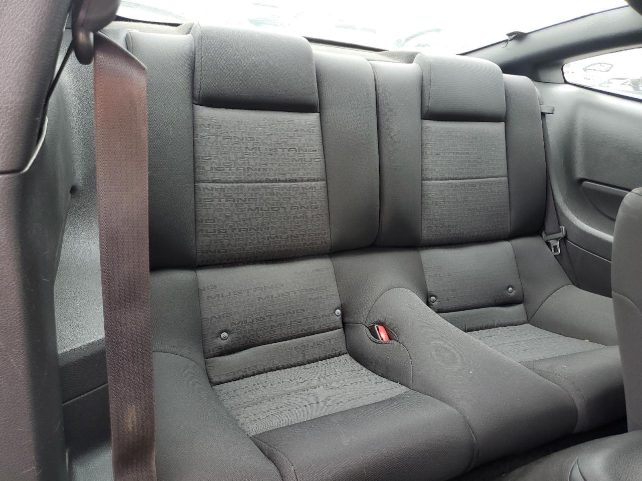 1ZVFT80N355136125 2005 Ford Mustang