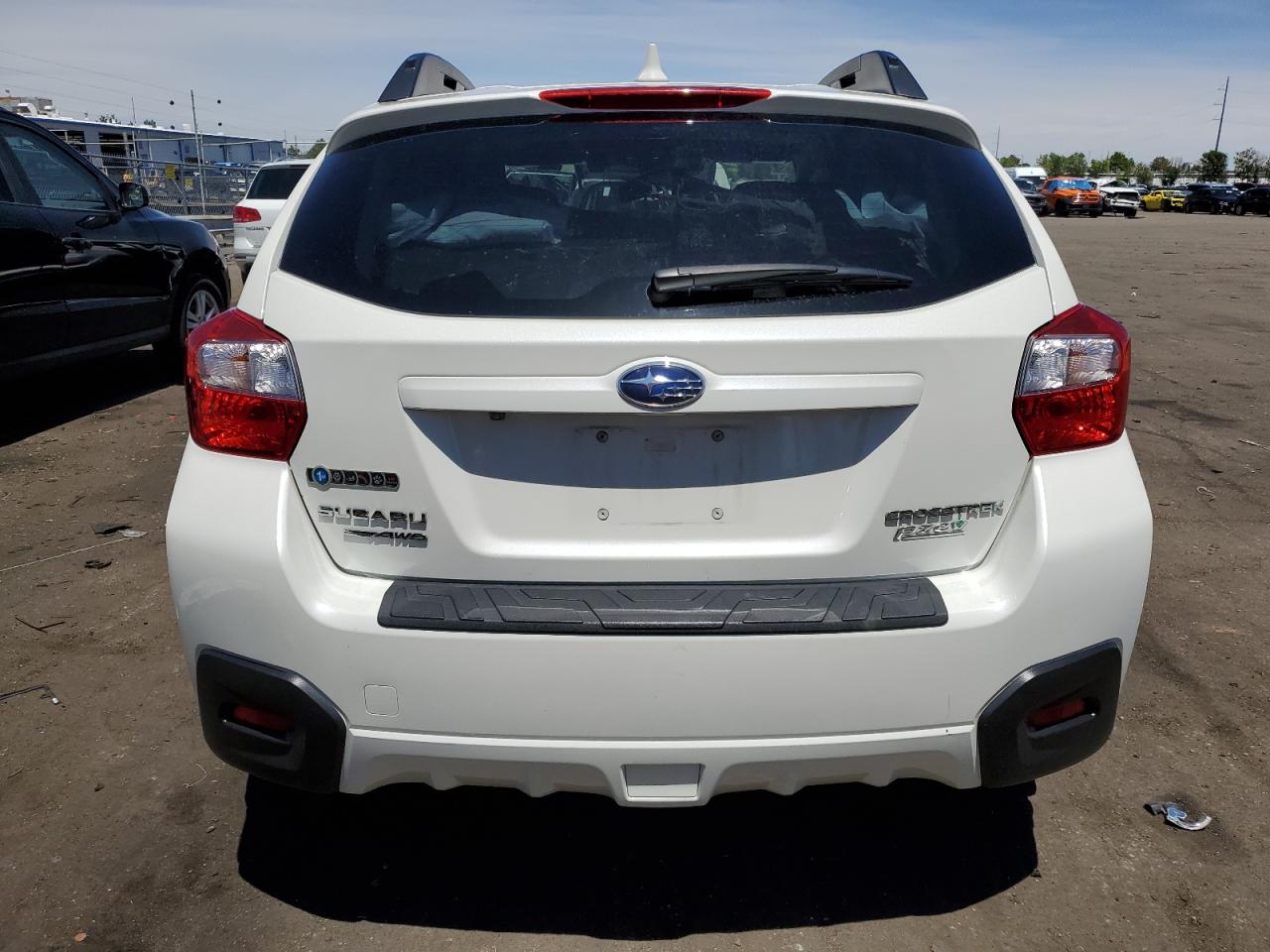 2016 Subaru Crosstrek Limited vin: JF2GPANC9G8252670