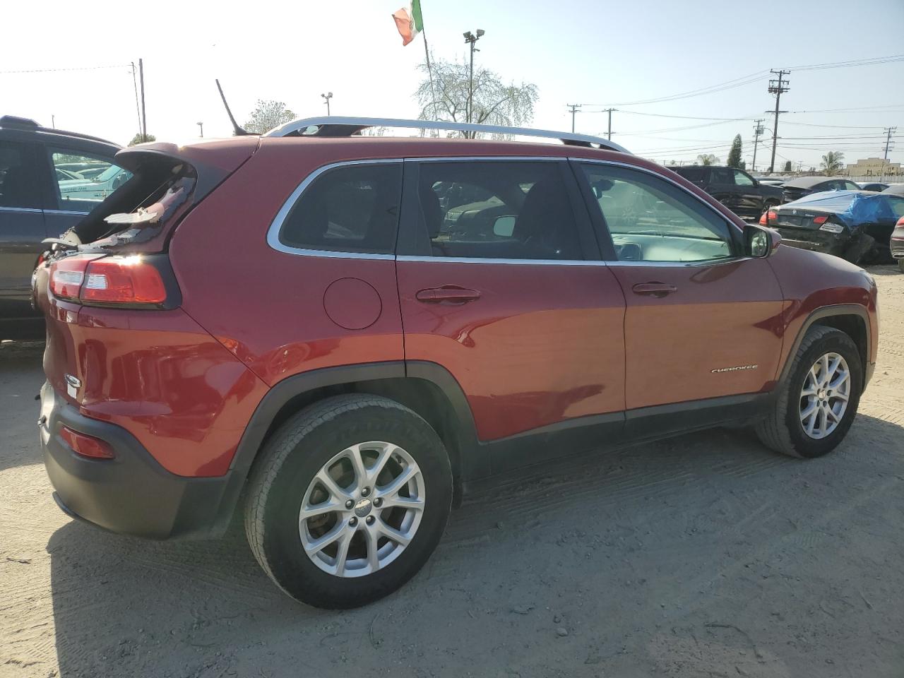 1C4PJMCB4HD227602 2017 Jeep Cherokee Latitude