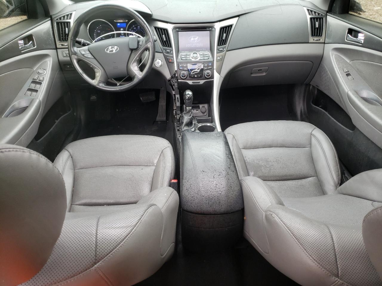 2015 Hyundai Sonata Hybrid vin: KMHEC4A48FA125333