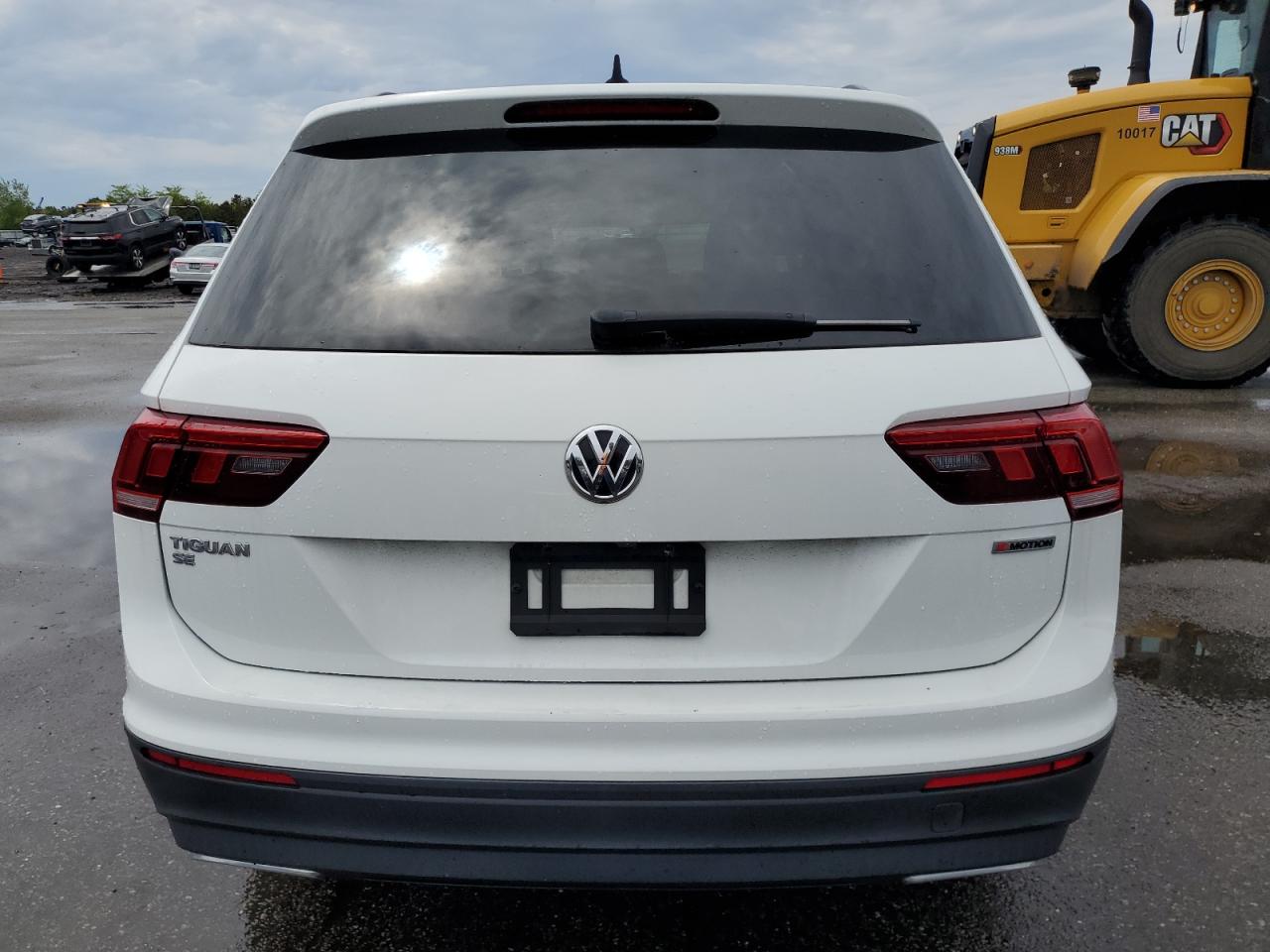 3VV2B7AXXKM174103 2019 Volkswagen Tiguan Se