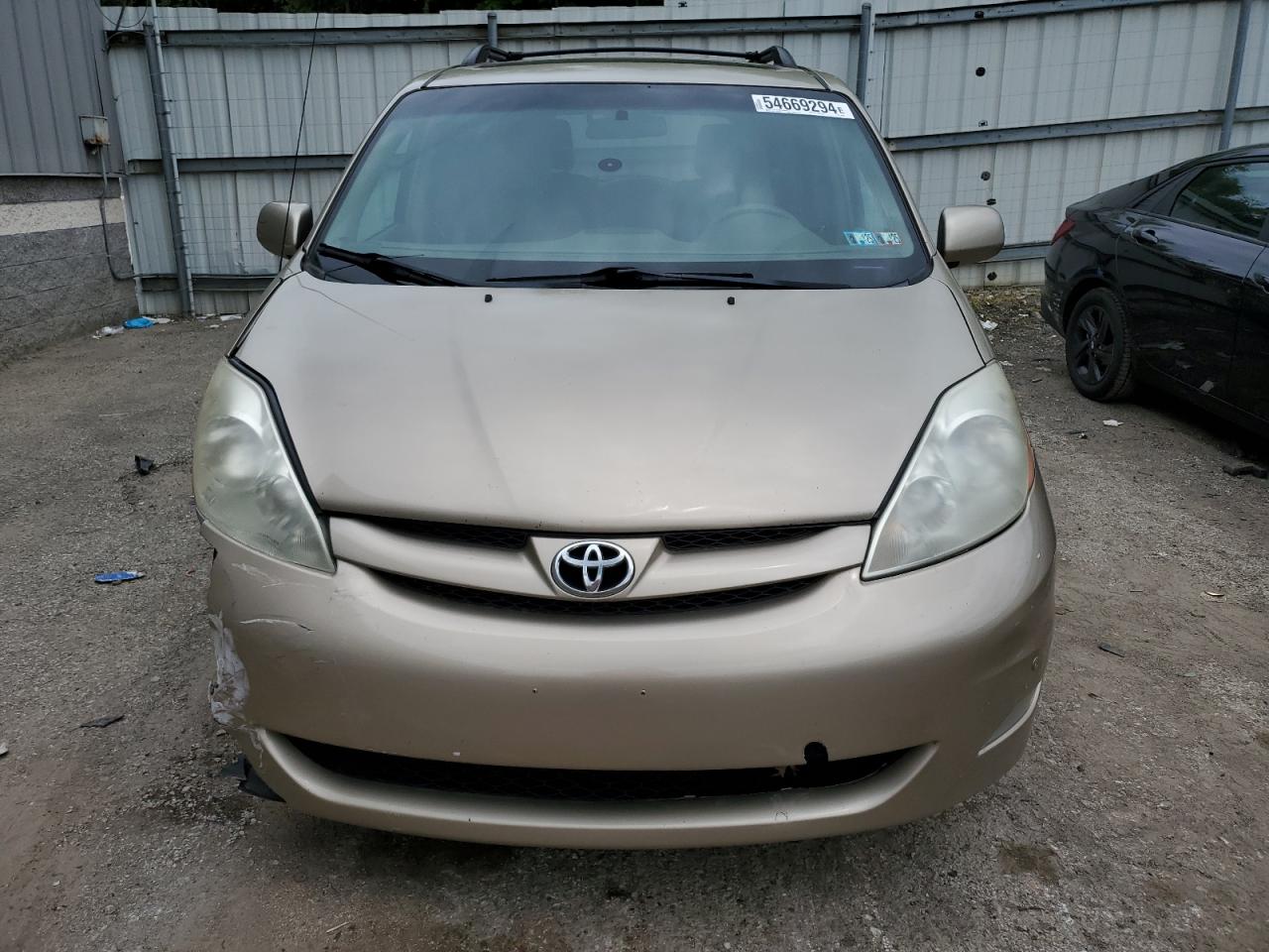 5TDDK4CC4AS033400 2010 Toyota Sienna Xle