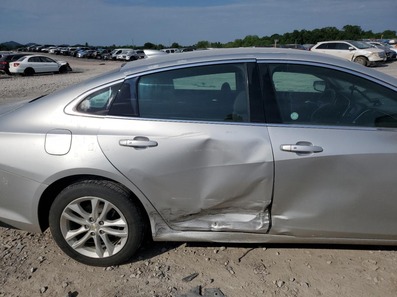 1G1ZD5ST4JF248646 2018 Chevrolet Malibu Lt