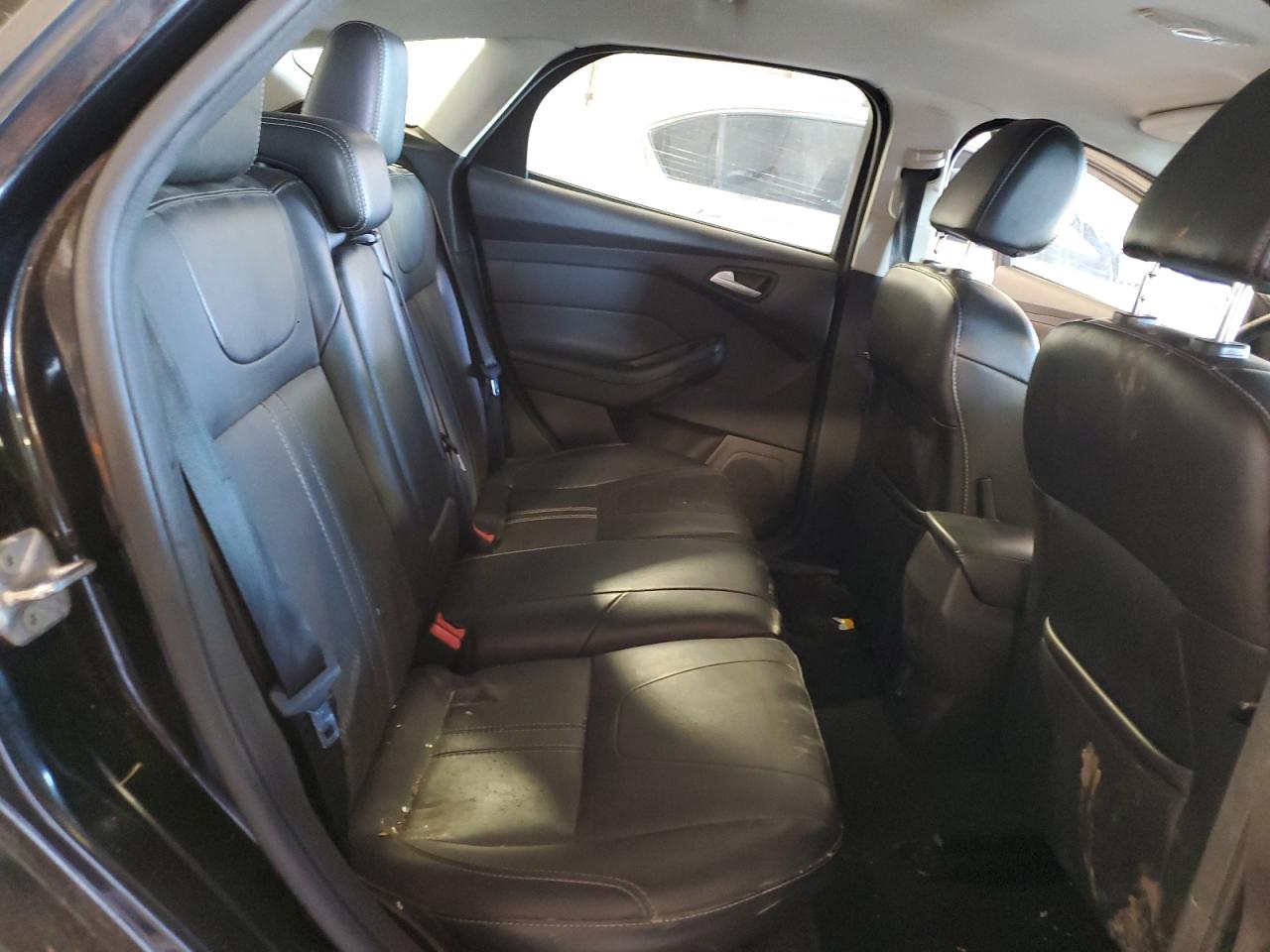 1FADP3K28EL166565 2014 Ford Focus Se