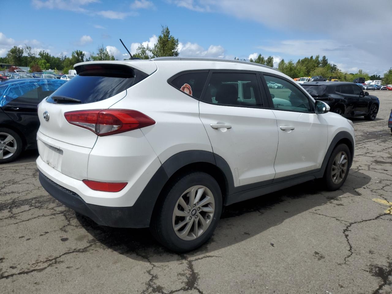 KM8J33A4XGU060767 2016 Hyundai Tucson Limited