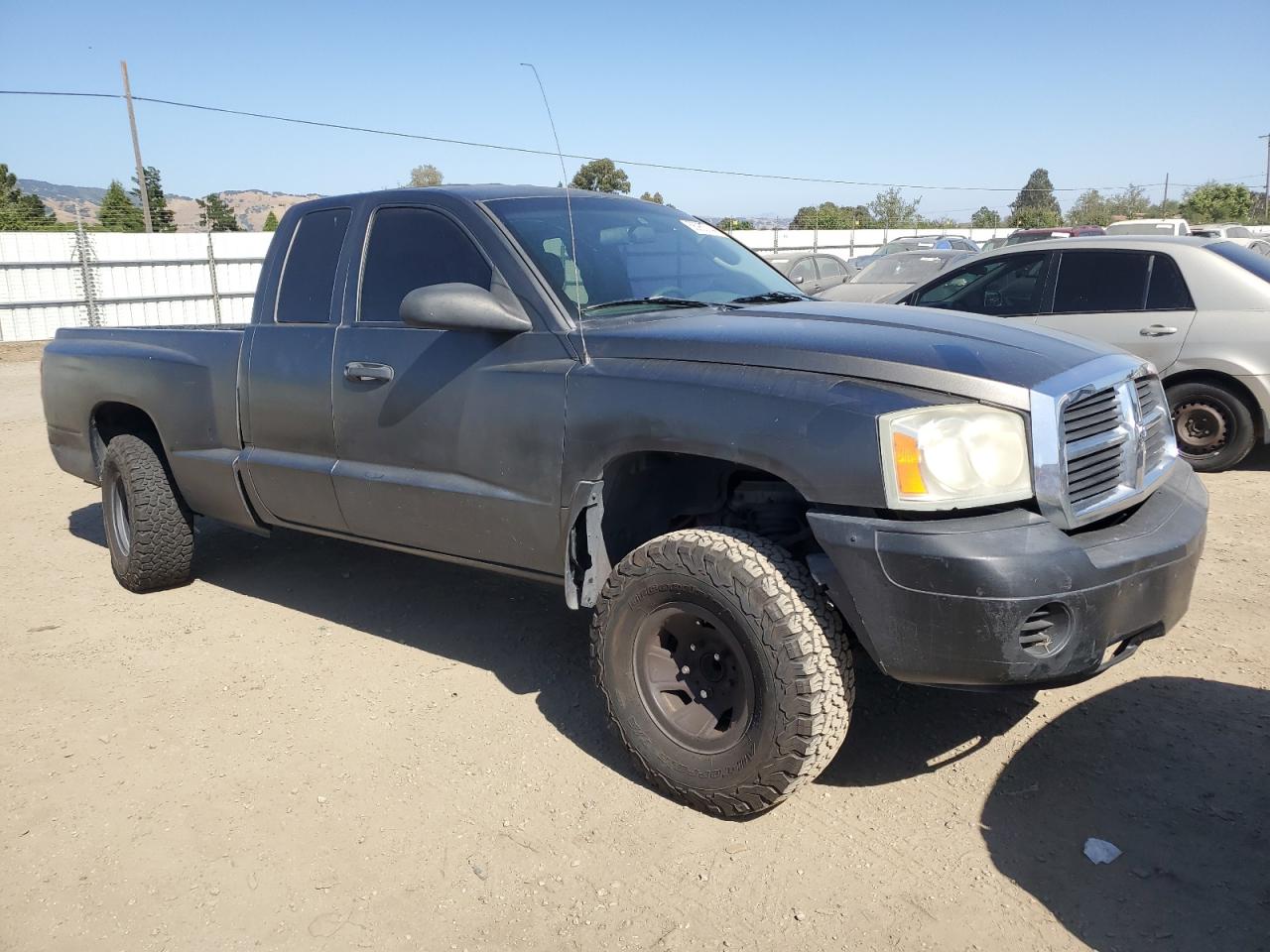 1D7HE22N85S329832 2005 Dodge Dakota St