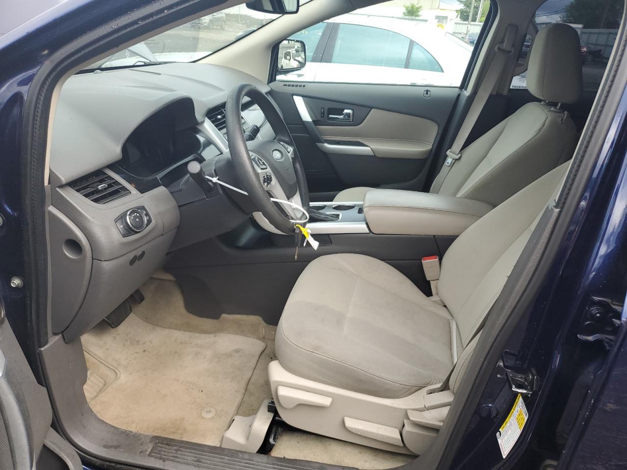 2FMDK3GC9BBA17437 2011 Ford Edge Se