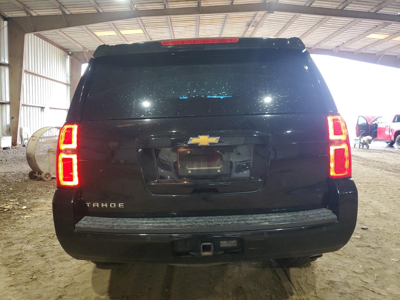 1GNSCAEC1GR300605 2016 Chevrolet Tahoe C1500 Ls