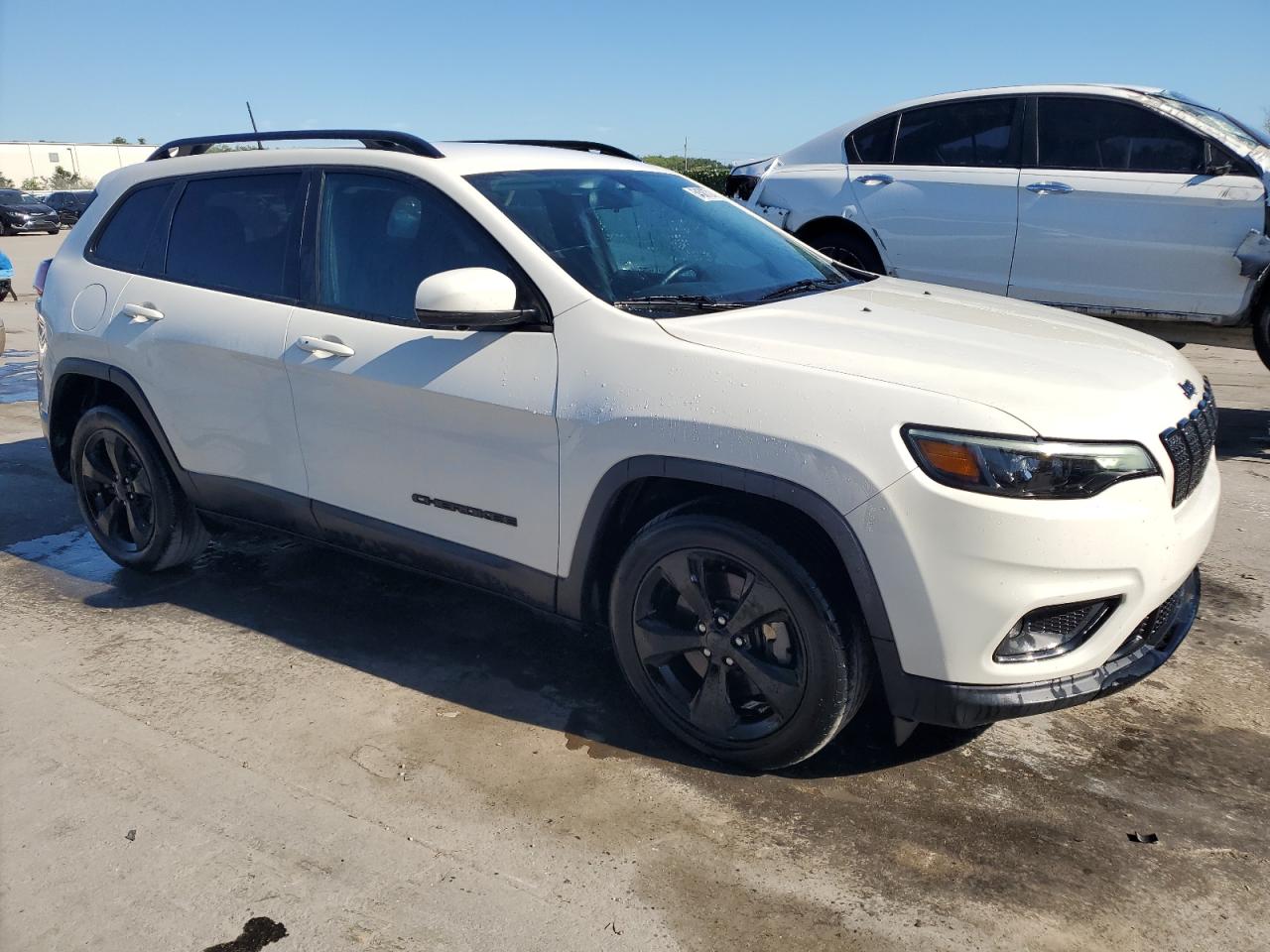 1C4PJLLX8KD302718 2019 Jeep Cherokee Latitude Plus