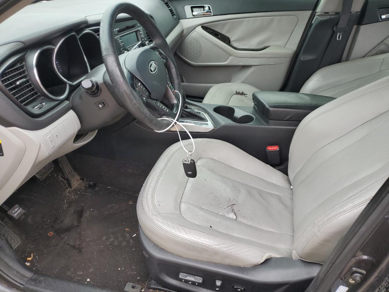 KNAGN4A7XB5135976 2011 Kia Optima Ex