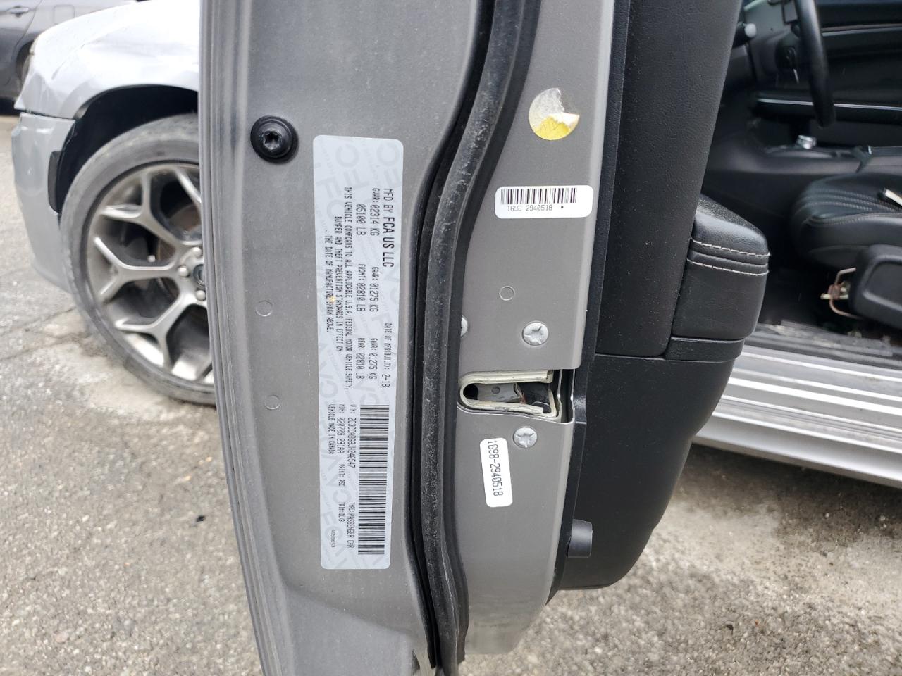 2C3CCABG8JH240547 2018 Chrysler 300 S