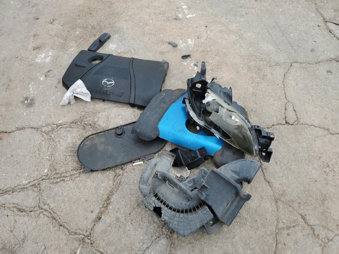 JM1BK123251230141 2005 Mazda 3 S