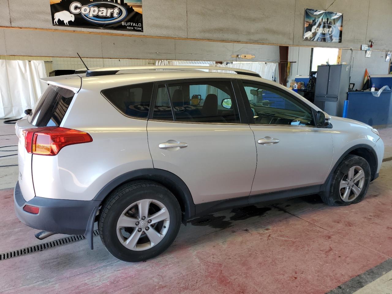 2T3RFREV2EW210195 2014 Toyota Rav4 Xle