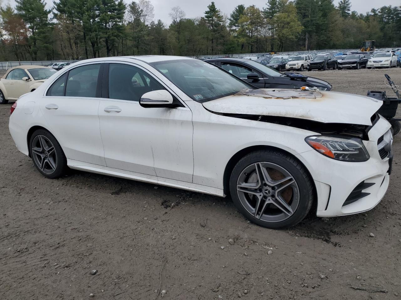 2019 Mercedes-Benz C 300 4Matic vin: WDDWF8EB1KR518320