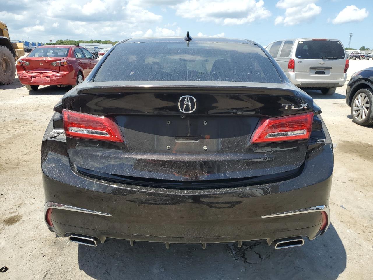 19uub2f52ja009581 19UUB2F52JA009581 2018 Acura Tlx Tech
