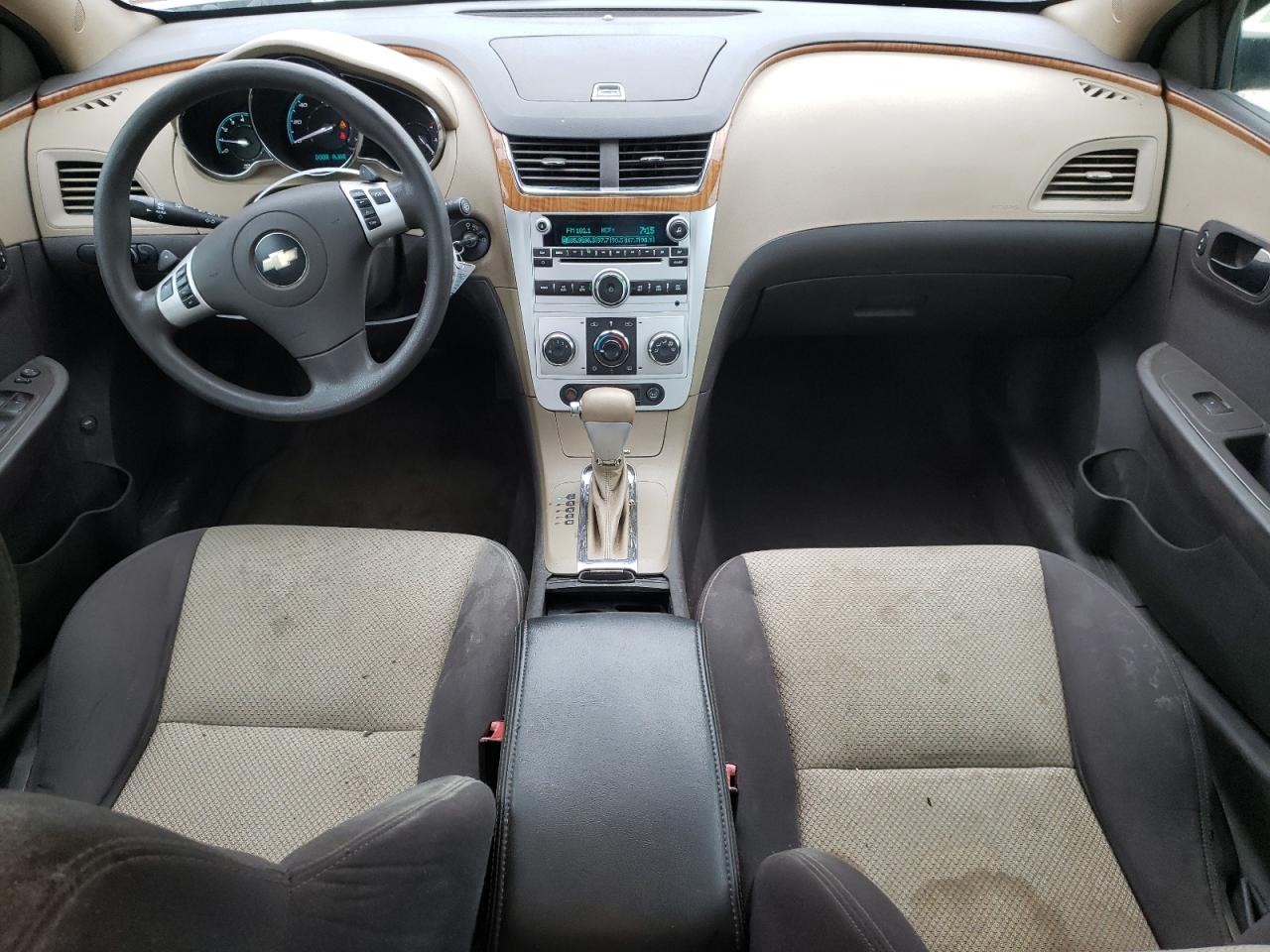 1G1ZC5EB8AF119914 2010 Chevrolet Malibu 1Lt