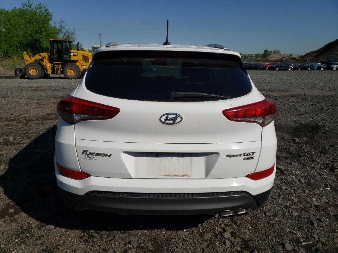 Lot #2519481823 2016 HYUNDAI TUCSON LIM