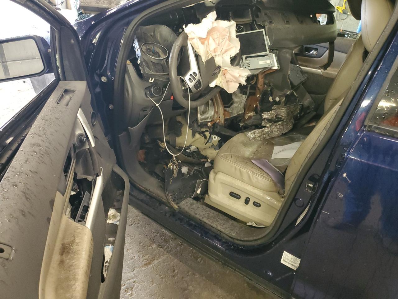 2FMDK4JCXBBB49637 2011 Ford Edge Sel