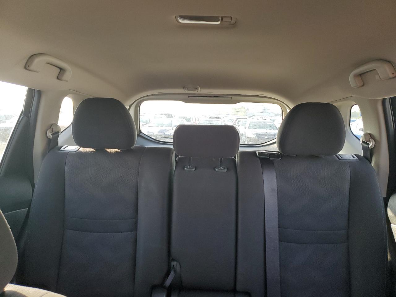 KNMAT2MV3FP555067 2015 Nissan Rogue S