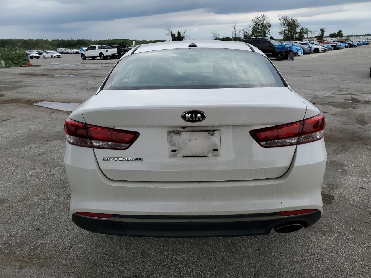 KNAGT4L3XG5073163 2016 Kia Optima Lx