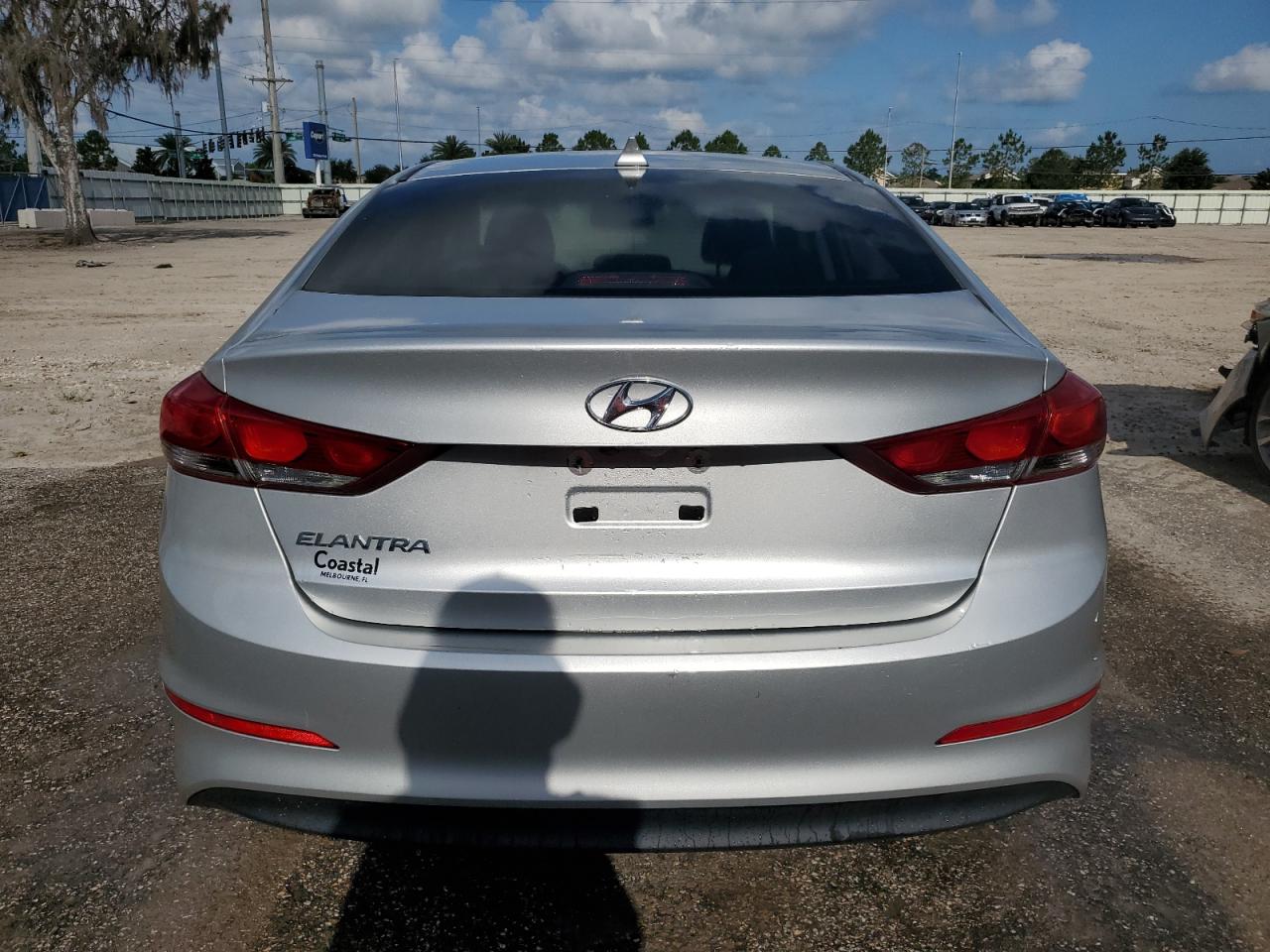 5NPD84LF5JH384301 2018 Hyundai Elantra Sel