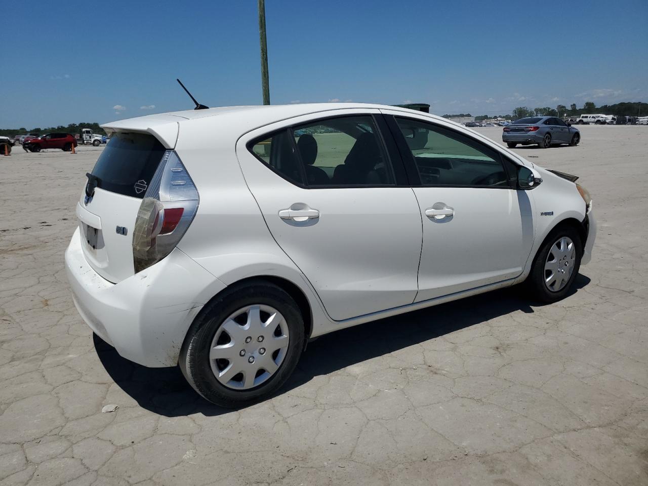 2013 Toyota Prius C vin: JTDKDTB35D1054691