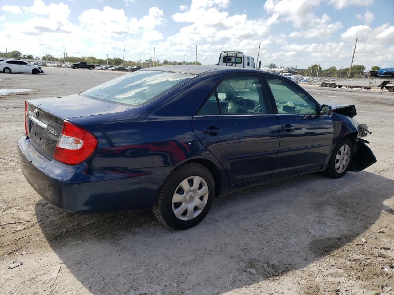 4T1BE32K64U345568 2004 Toyota Camry Le