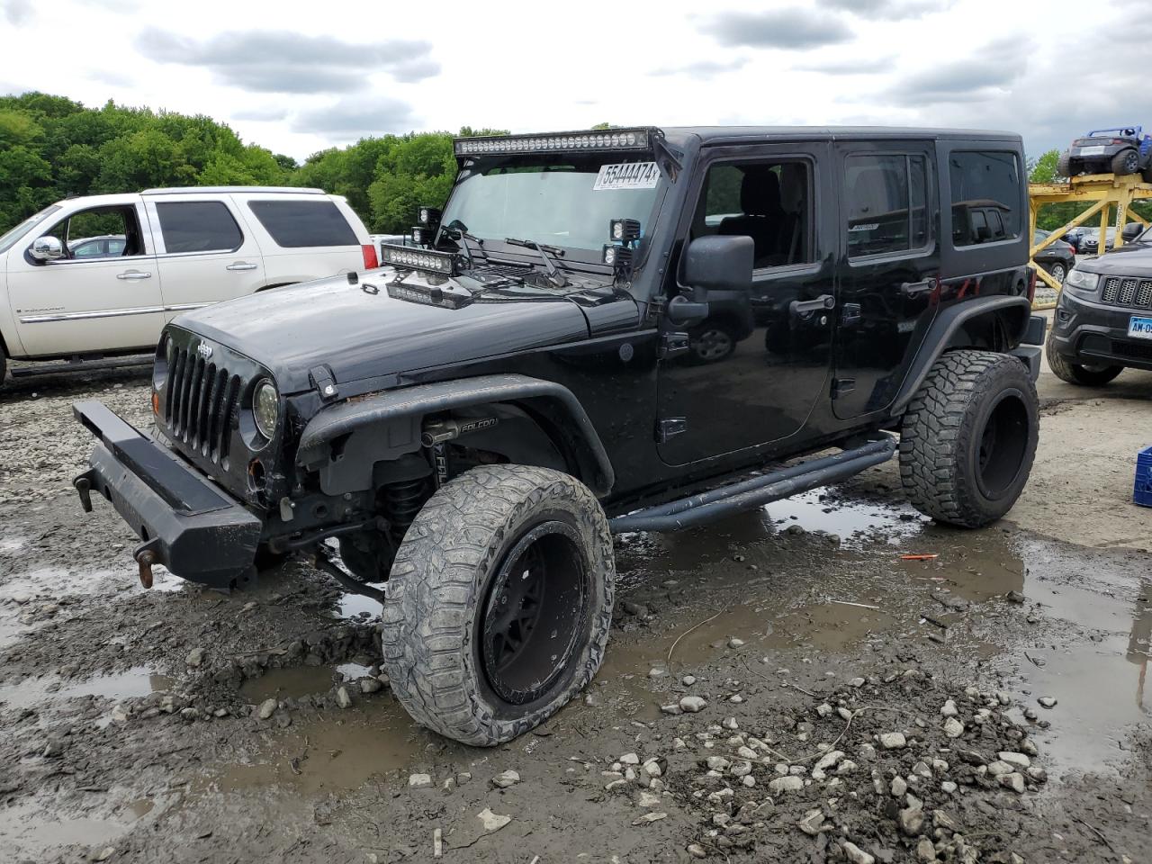 1C4BJWEG7DL635350 2013 Jeep Wrangler Unlimited Sahara