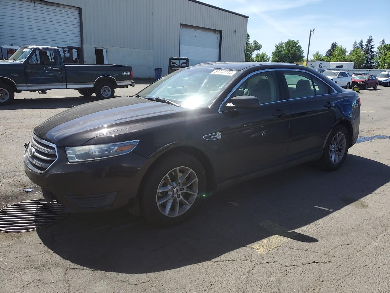 1FAHP2D81DG137347 2013 Ford Taurus Se