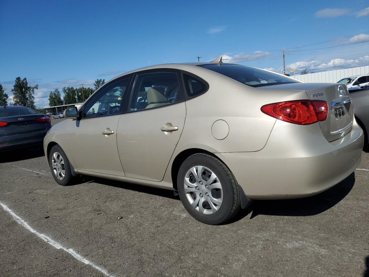 KMHDU4AD2AU170980 2010 Hyundai Elantra Blue