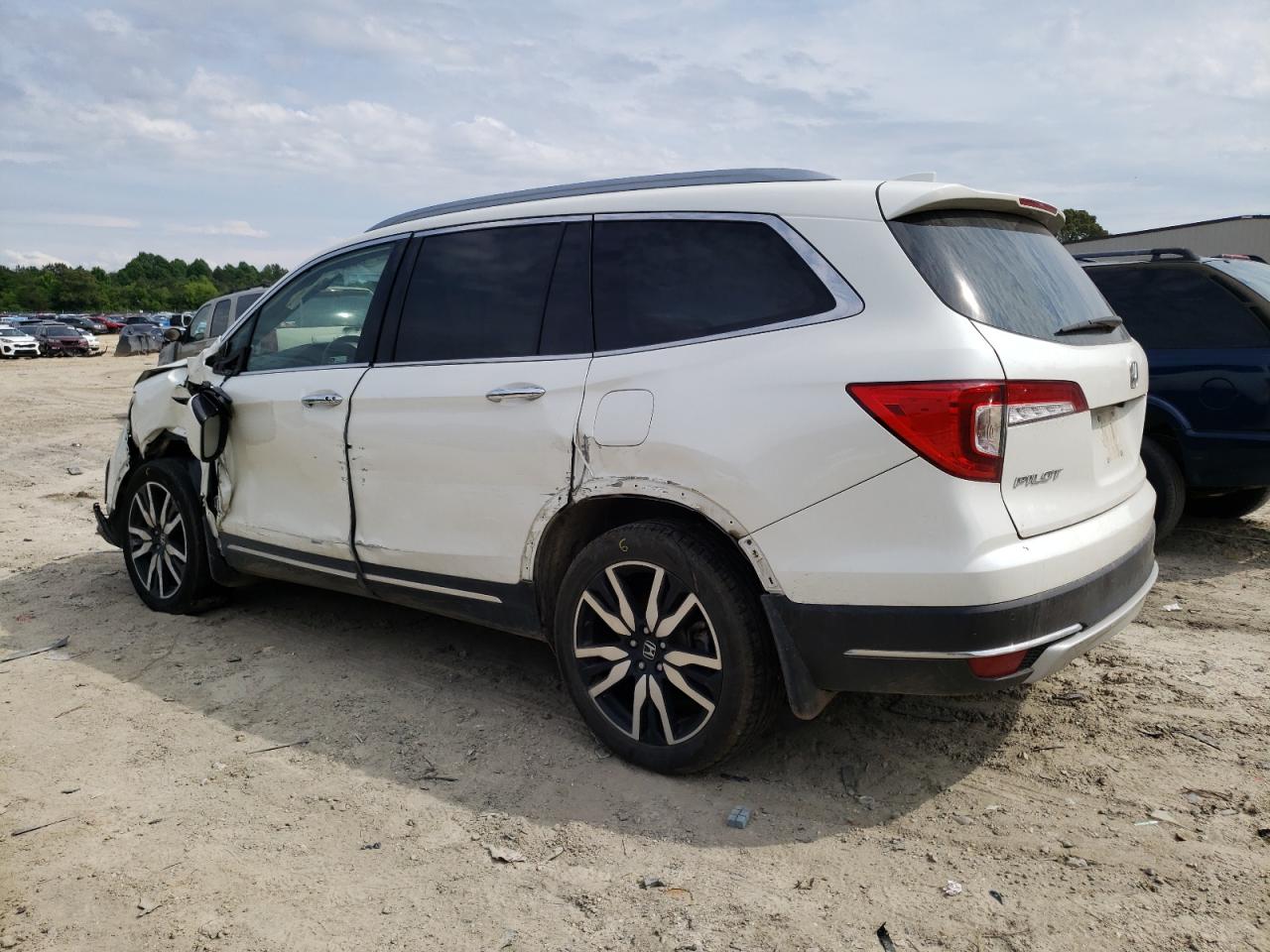 2019 Honda Pilot Touring vin: 5FNYF6H69KB081386