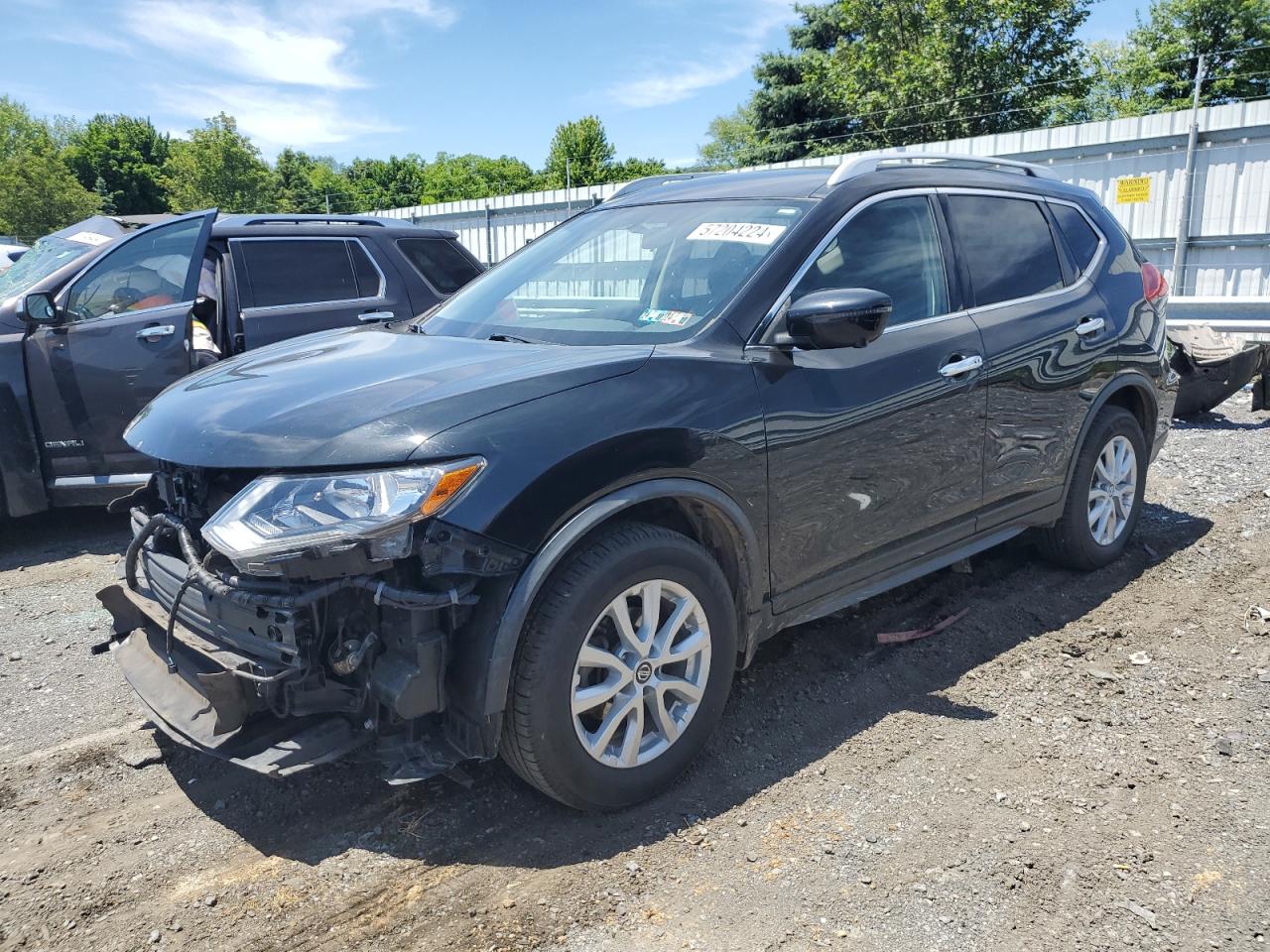 JN8AT2MVXJW305716 2018 Nissan Rogue S