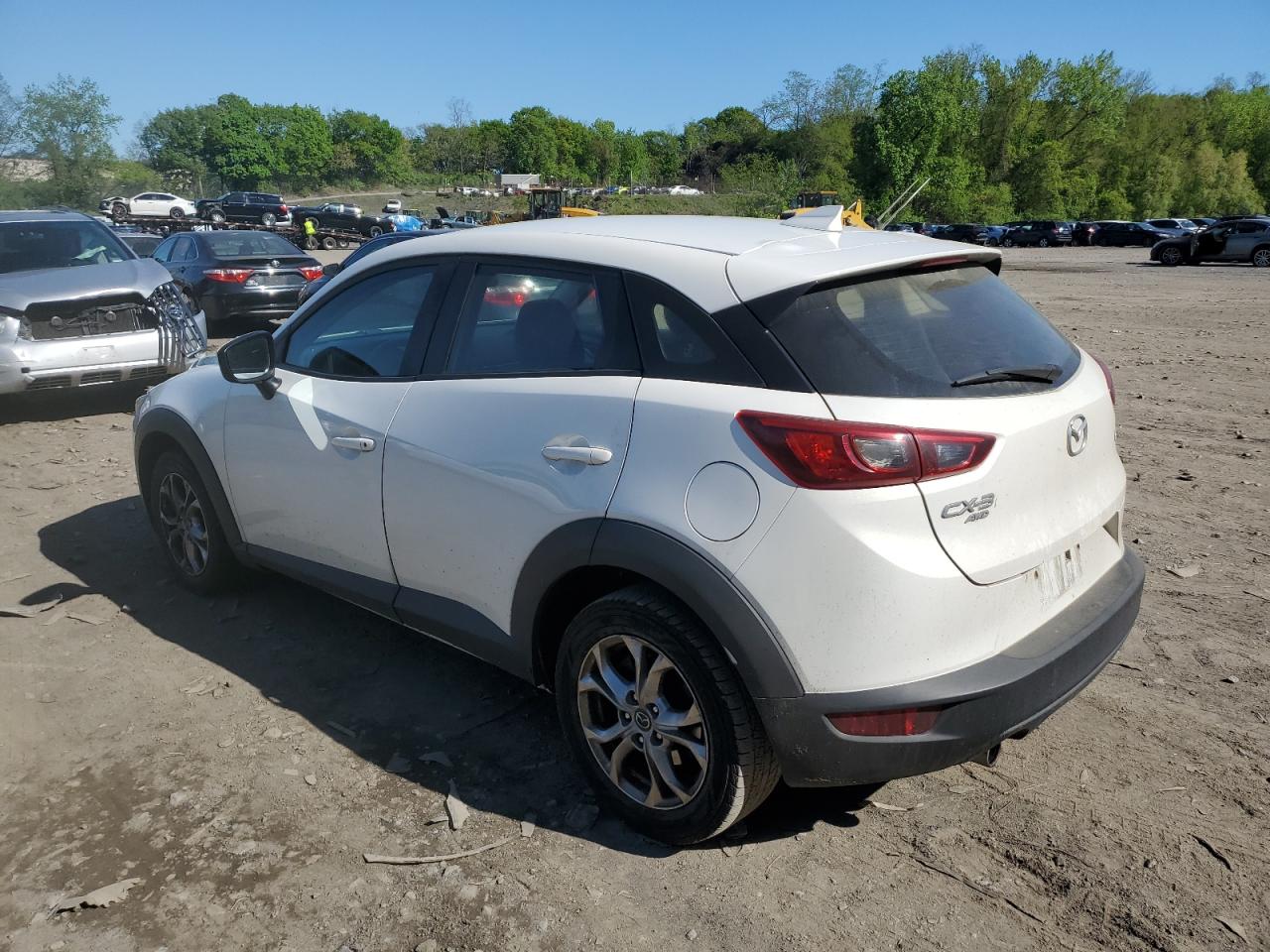 JM1DKBB77G0123502 2016 Mazda Cx-3 Sport