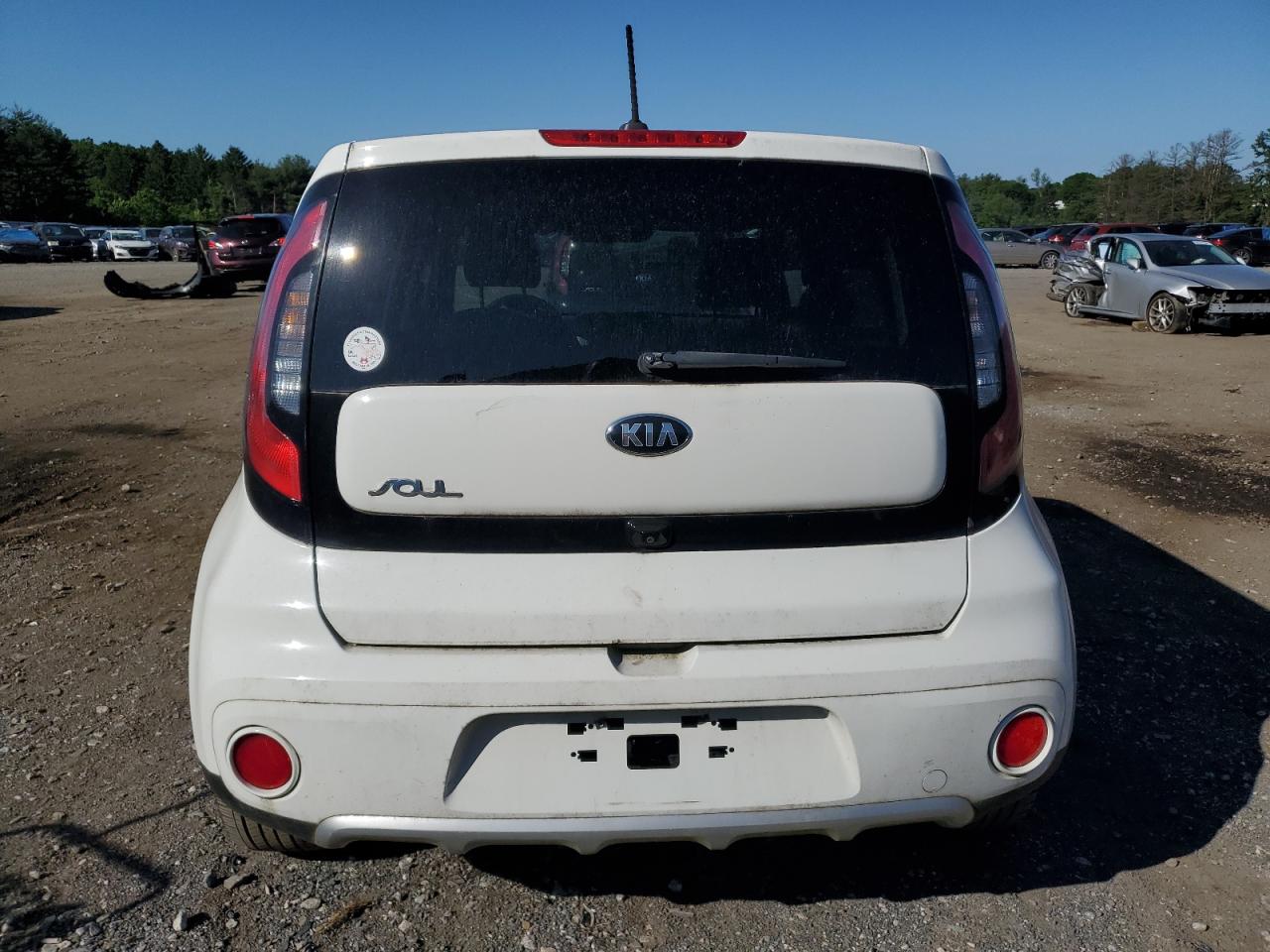 2017 Kia Soul + vin: KNDJP3A50H7467501