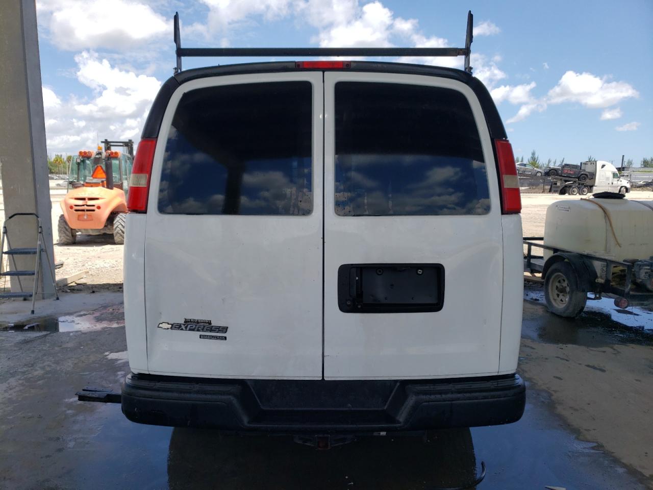 1GCWGFCA2D1175010 2013 Chevrolet Express G2500