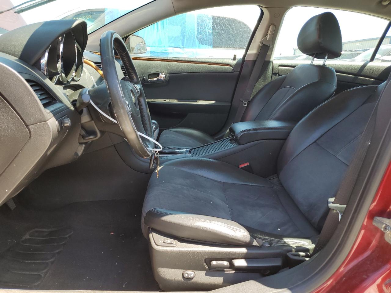 1G1ZD5EB2AF125236 2010 Chevrolet Malibu 2Lt