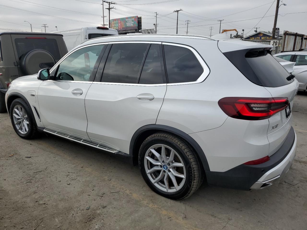 2023 BMW X5 xDrive45E vin: 5UXTA6C02P9R27773