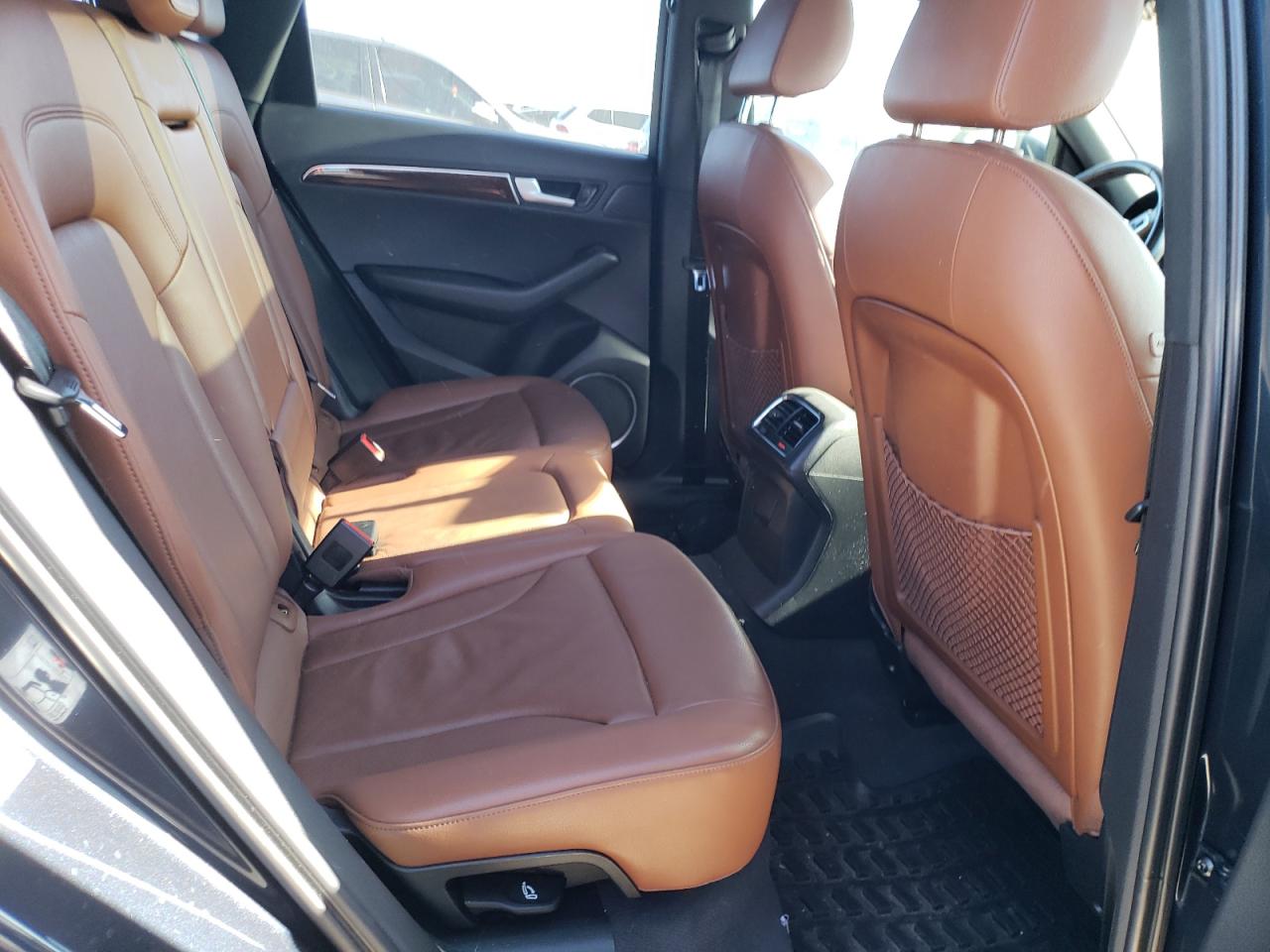 WA1DKAFP0CA070810 2012 Audi Q5 Premium Plus