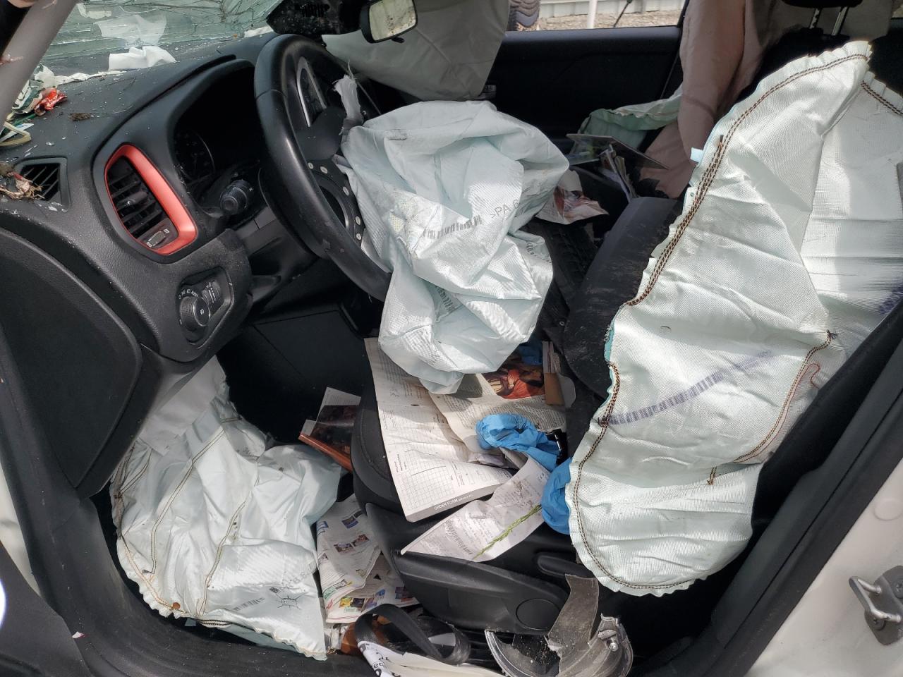 ZACCJBCB2JPH37411 2018 Jeep Renegade Trailhawk