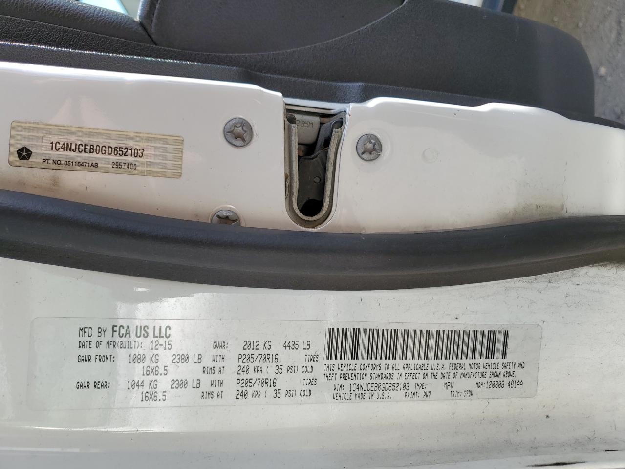 1C4NJCEB0GD652103 2016 Jeep Compass Latitude