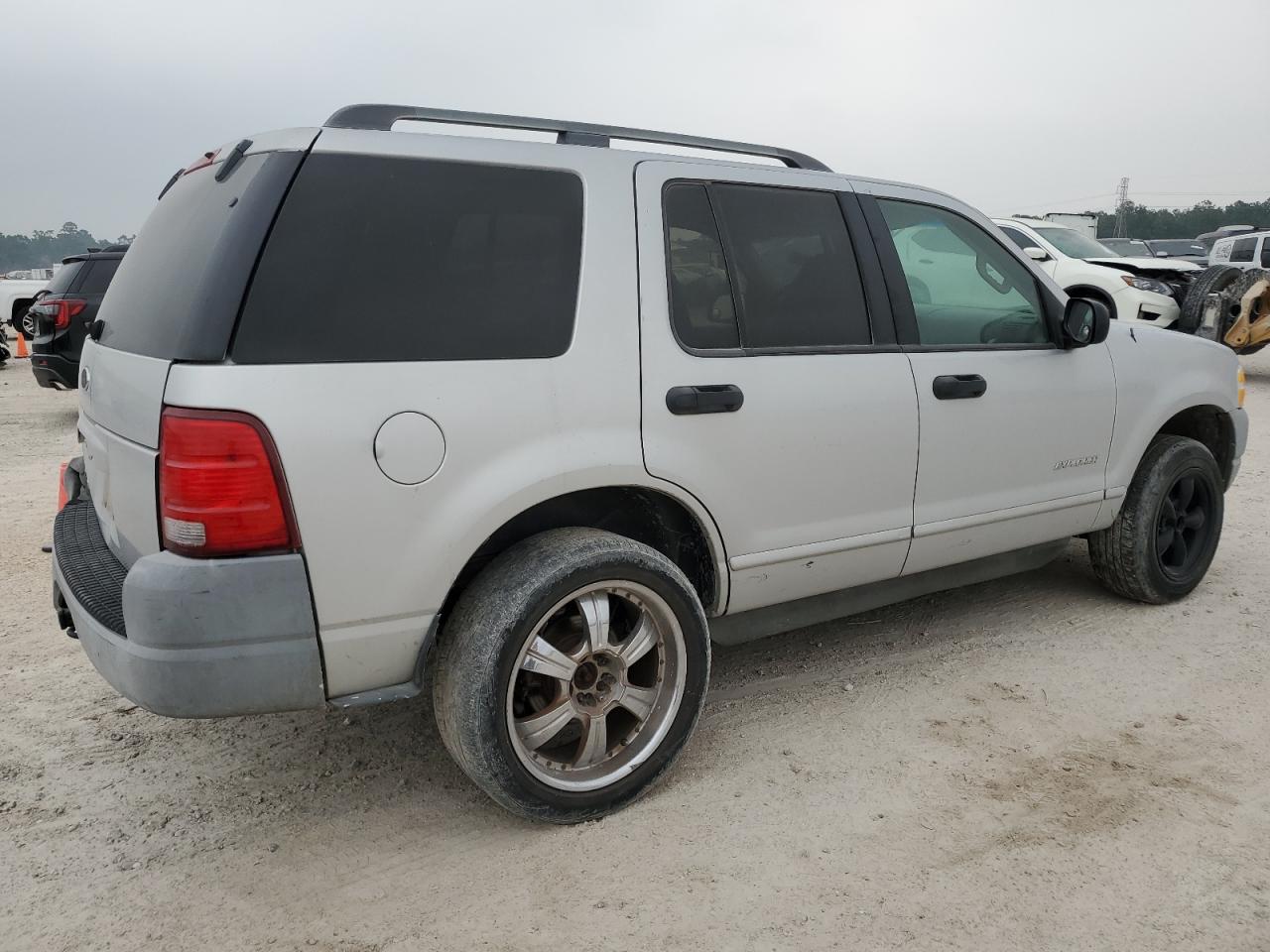 1FMZU62E32UB07347 2002 Ford Explorer Xls