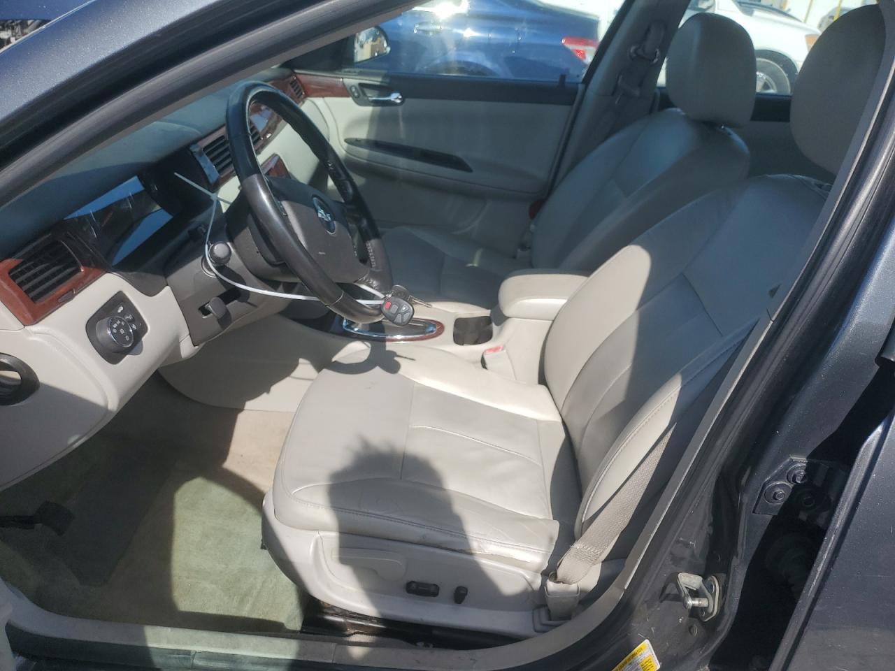 2G1WC5EM1A1161272 2010 Chevrolet Impala Ltz