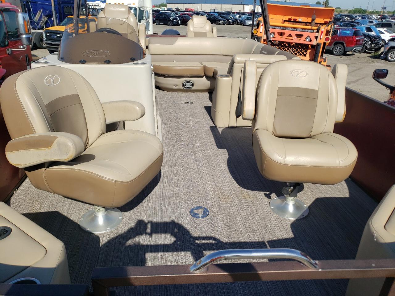 JBC95390J819 2019 Boat Pontoon