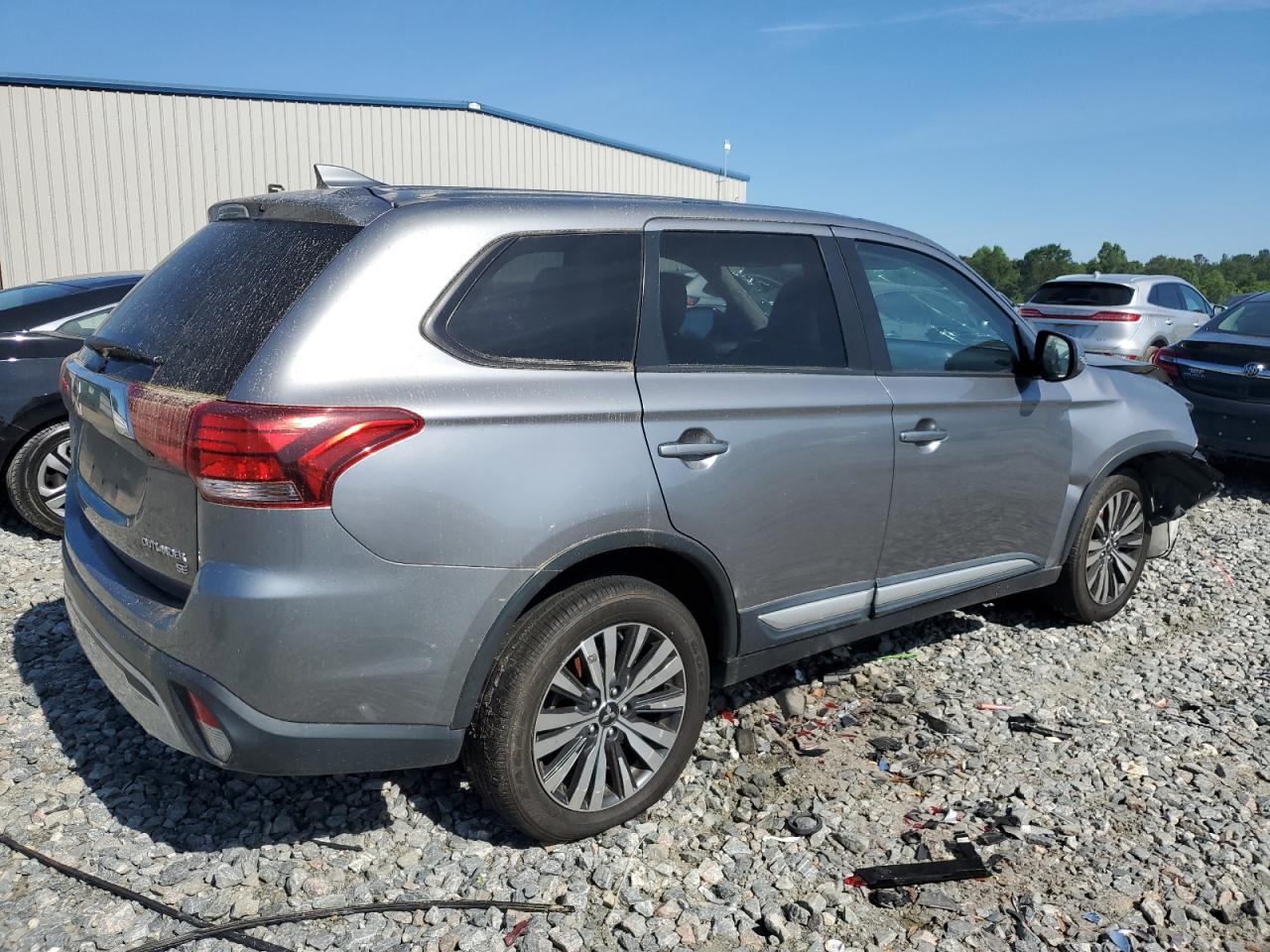 JA4AD3A31KZ020270 2019 Mitsubishi Outlander Se