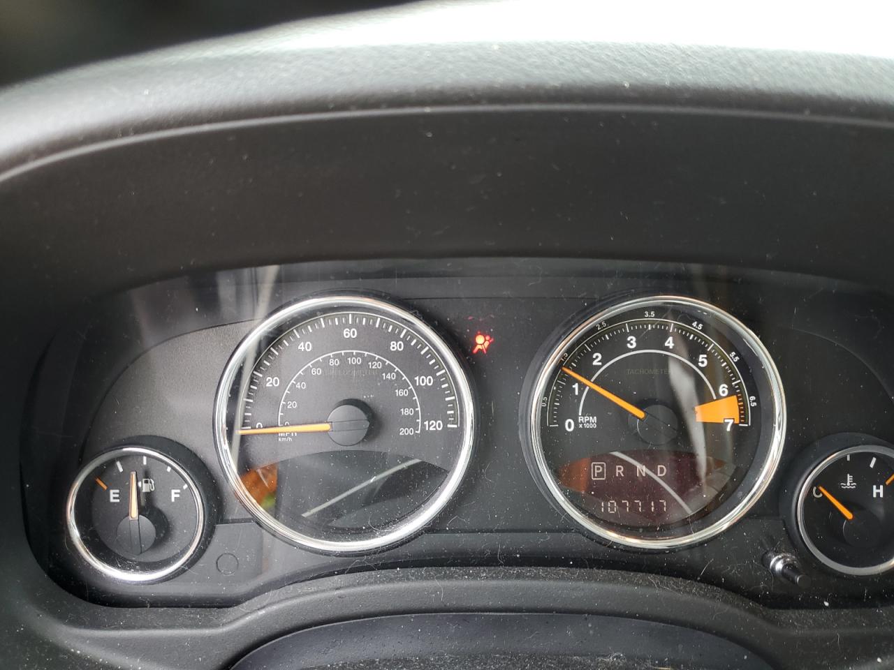 1C4NJDEB9GD729492 2016 Jeep Compass Latitude