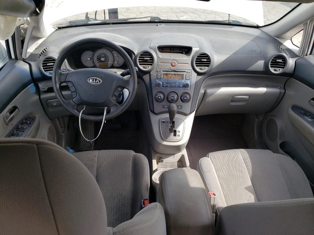 KNAFG526677048489 2007 Kia Rondo Lx