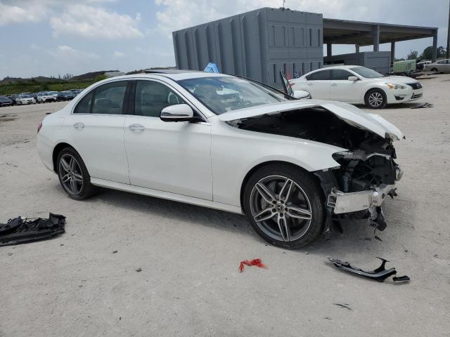 VIN WDDZF4JB1KA573182 2019 Mercedes-Benz E-Class, 300 no.4